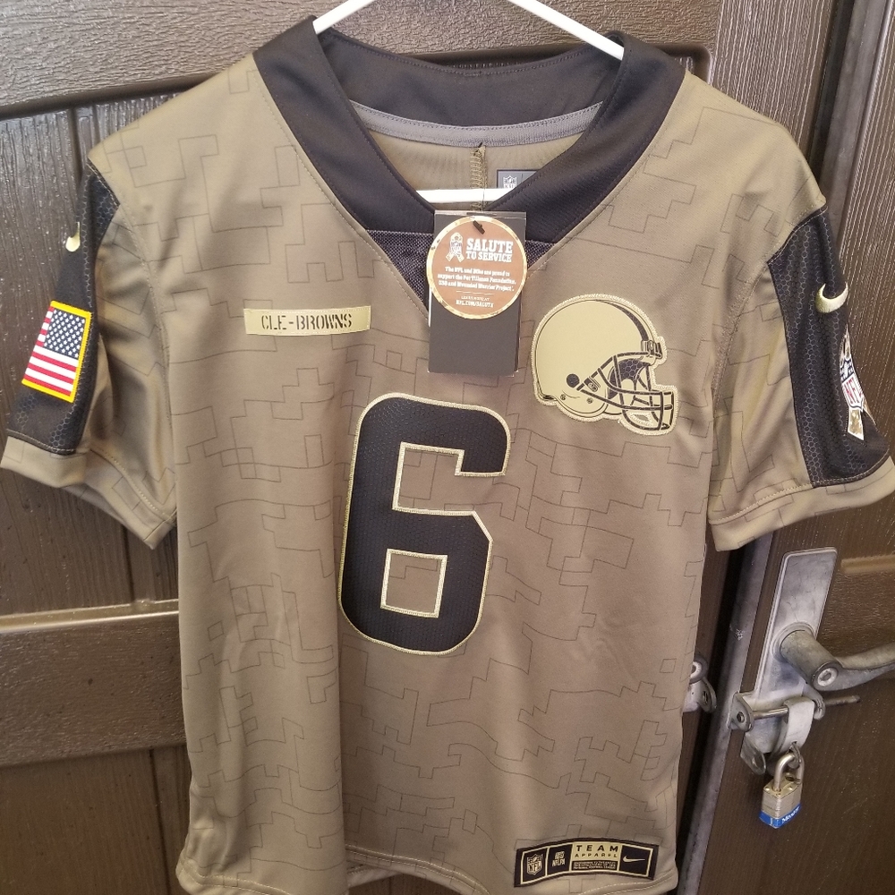 Women's Cleveland browns yersey